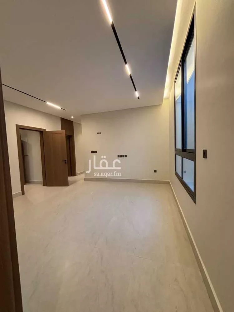 Floor for Sale in Riyadh Al Malqa 16