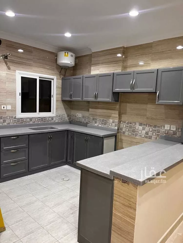 Building for Rent in Dammam Ash Shulah صورة 2