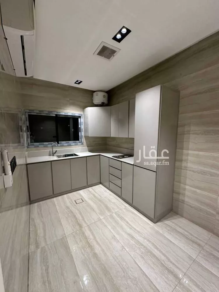 محل للإيجار في شارع عبادة بن الصامت, حي الروضة, مدينة الرياض, منطقة الرياض