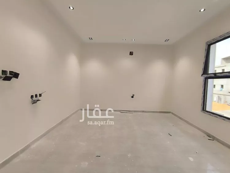 دور للبيع في شارع عبدالخالق الصابوني, حي عكاظ, مدينة الرياض, منطقة الرياض صورة 3