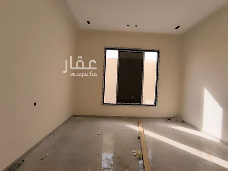دور للبيع في شارع عبدالخالق الصابوني, حي عكاظ, مدينة الرياض, منطقة الرياض صورة 2