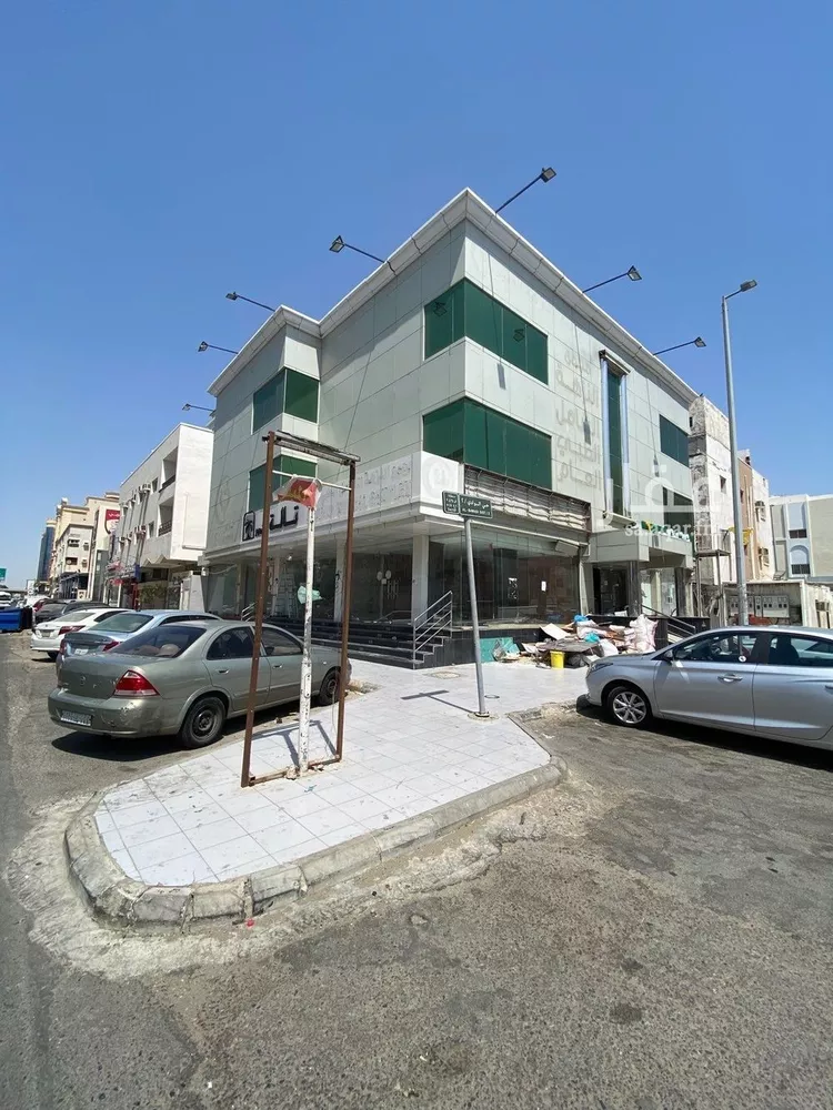 Shop for Rent in Jeddah Al Bawadi صورة 2
