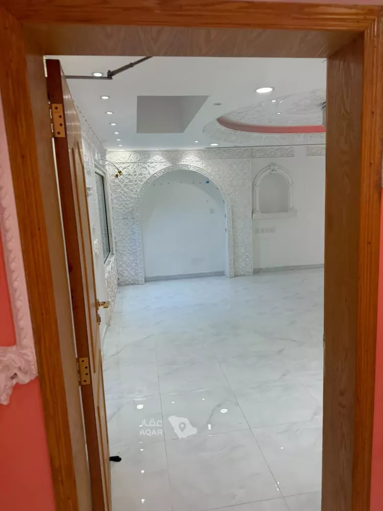 شقة للإيجار في شارع الامير احمد, حي الدوحة الشمالية, مدينة الظهران, المنطقة الشرقية 9