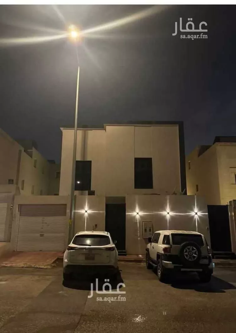 فيلا للبيع في شارع يوسف نعمة الله, حي عكاظ, مدينة الرياض, منطقة الرياض صورة 2