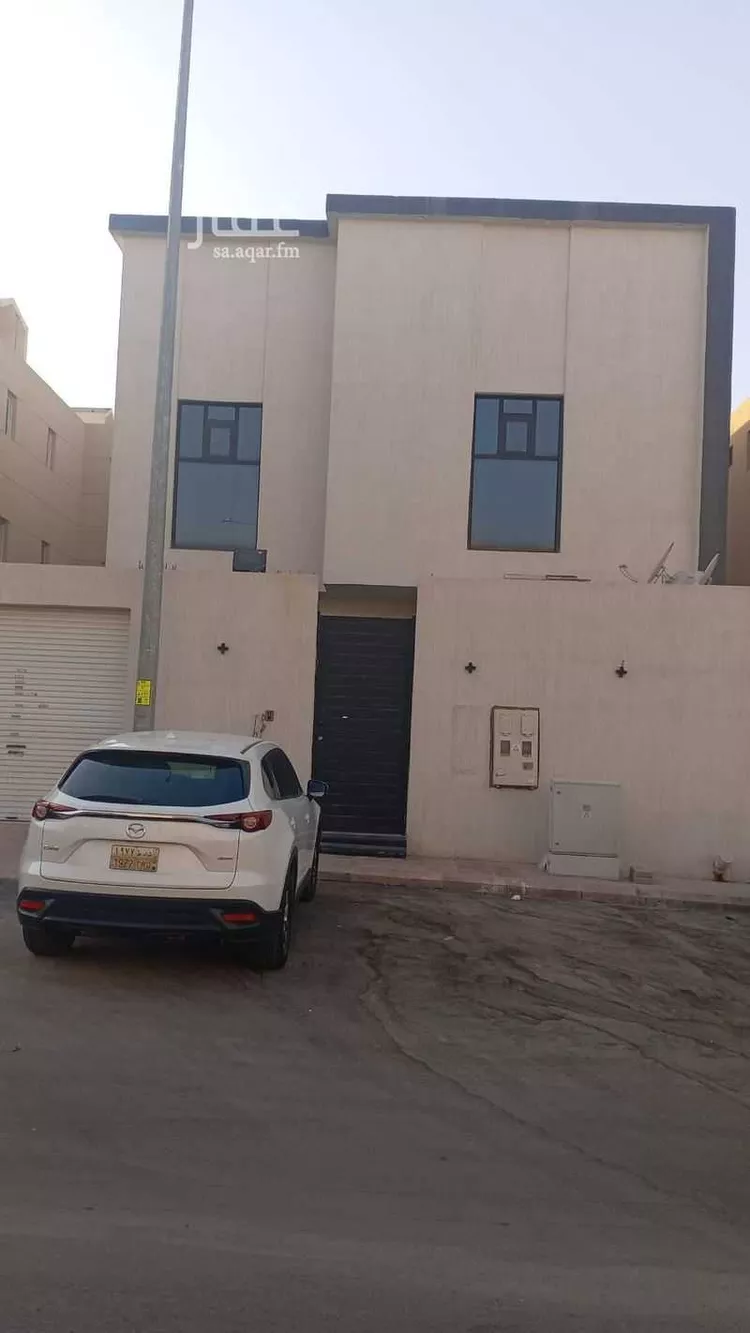 فيلا للبيع في شارع يوسف نعمة الله, حي عكاظ, مدينة الرياض, منطقة الرياض