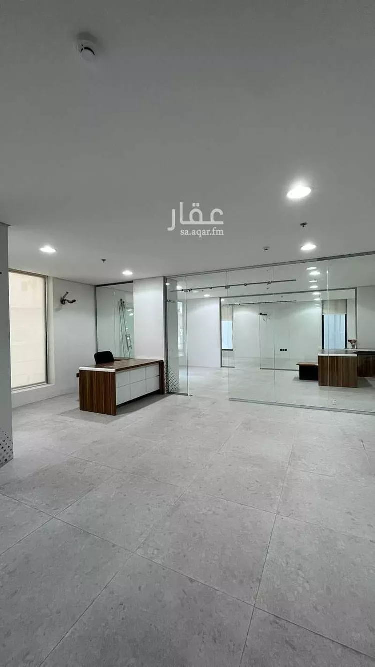 مكتب تجاري للإيجار في شارع الامير محمد بن عبدالعزيز الفرعي, حي العزيزية, مدينة جدة, منطقة مكة المكرمة