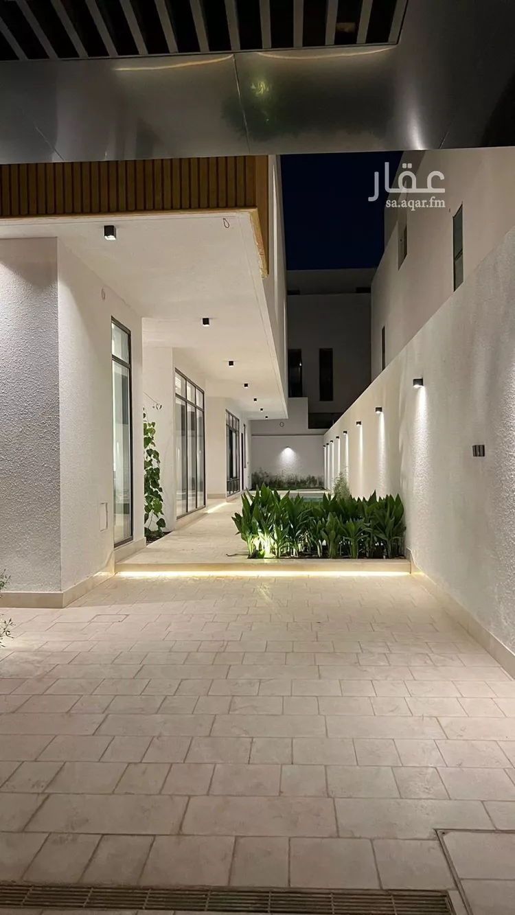 فيلا للبيع في شارع الازهار, حي الملك عبدالله, مدينة الرياض, منطقة الرياض صورة 2