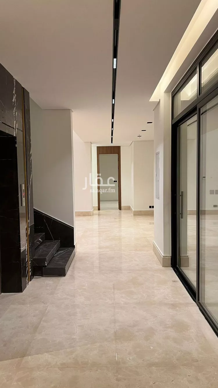 فيلا للبيع في شارع الطيف, حي الملك عبدالله, مدينة الرياض, منطقة الرياض صورة 2