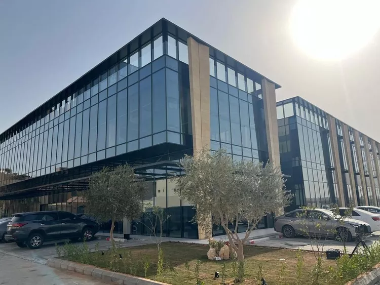 عمارة للإيجار في شارع طريق الامام سعود بن فيصل, حي حطين, مدينة الرياض, منطقة الرياض 9