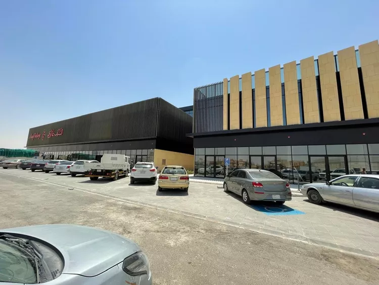 Shop for Rent in Riyadh Al Janadriyah صورة 3