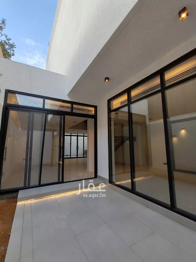 فيلا للبيع في شارع الطيف, حي الملك عبدالله, مدينة الرياض, منطقة الرياض صورة 3