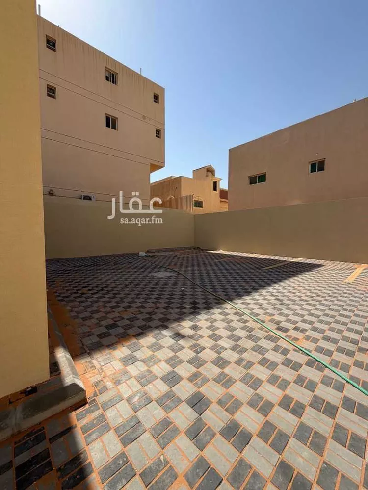 Shop for Rent in Riyadh Laban صورة 4