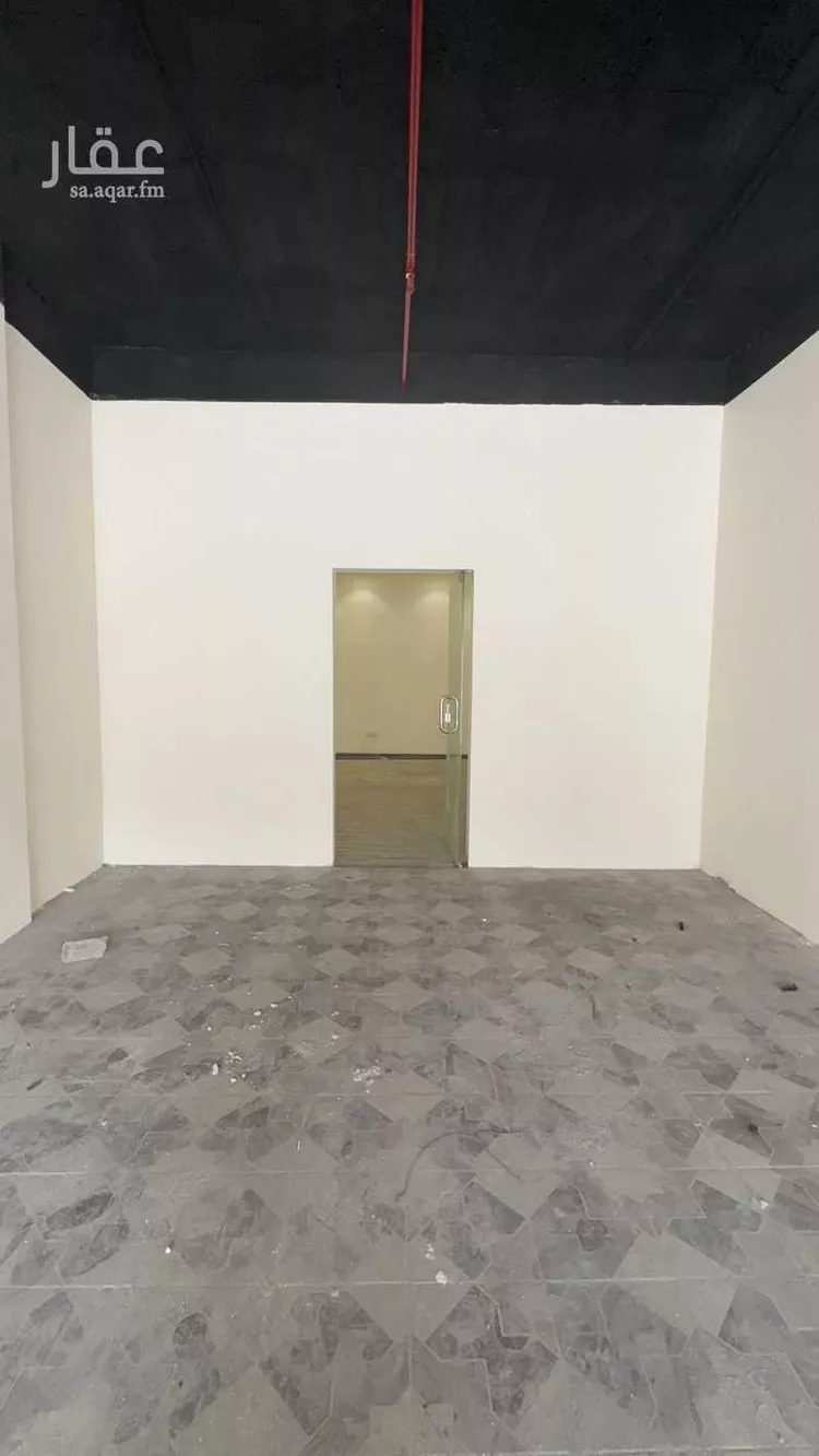 محل للإيجار في شارع الدائري الشرقي الفرعي, حي الروضة, مدينة الرياض, منطقة الرياض