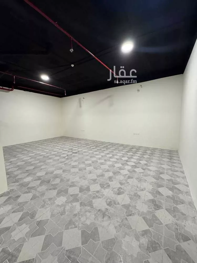 محل للإيجار في شارع الدائري الشرقي الفرعي, حي الروضة, مدينة الرياض, منطقة الرياض صورة 2