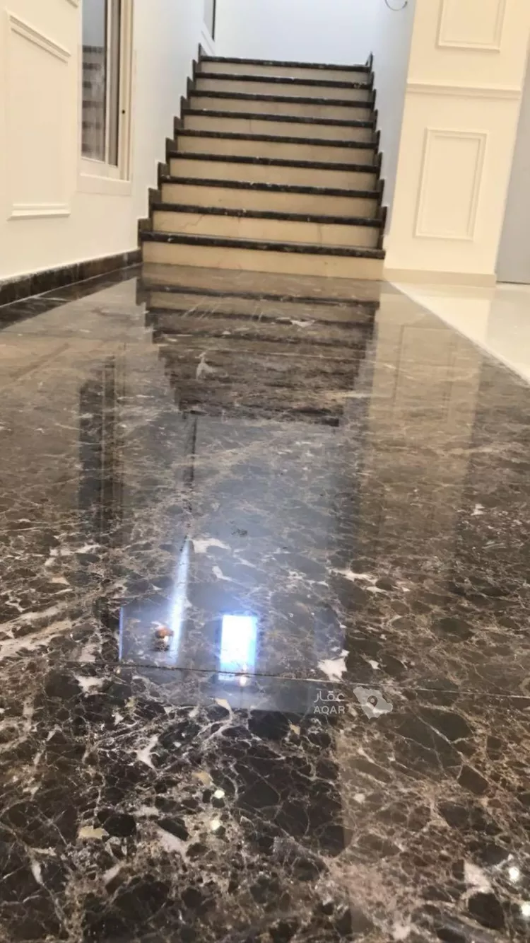 فيلا للبيع في شارع حسين بن حسن, حي النزهة, مدينة الرياض, منطقة الرياض صورة 4