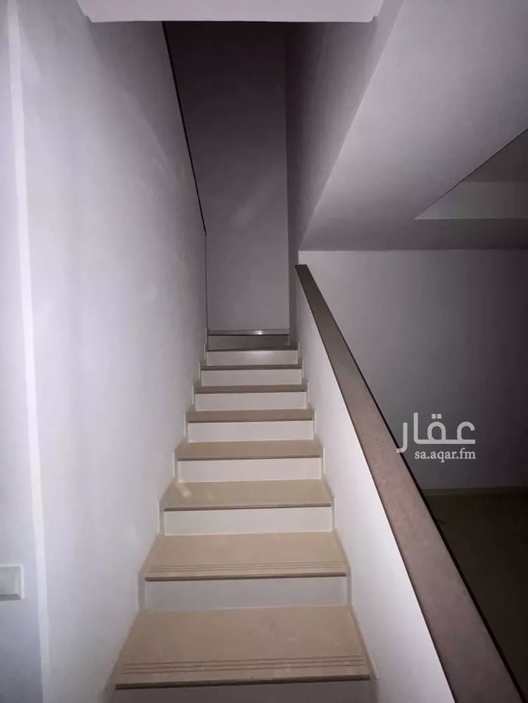 فيلا للبيع في شارع الشيخ عبدالرزاق عفيفي, حي الفاروق, مدينة الرياض, منطقة الرياض 8
