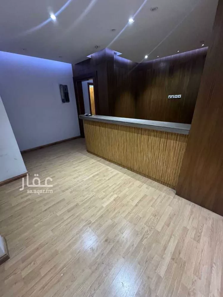 مكتب تجاري للإيجار في شارع العروبه, حي الورود, مدينة الرياض, منطقة الرياض صورة 3