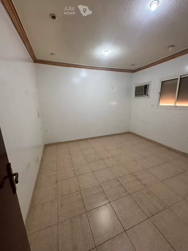 دور للإيجار في شارع عين العزيزية, حي المونسية, مدينة الرياض, منطقة الرياض 10