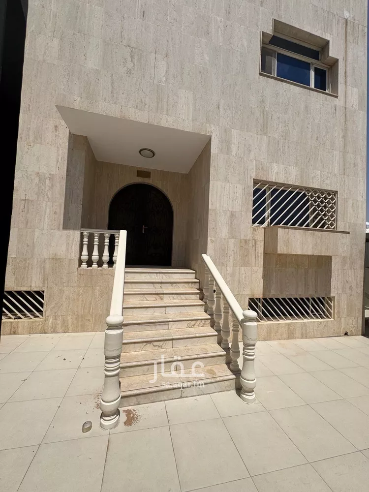 فيلا للإيجار في شارع ابن عدي, حي الربوة, مدينة الرياض, منطقة الرياض صورة 2