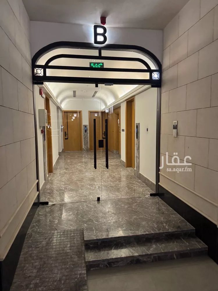 شقة للبيع في شارع ام الورود, حي المعذر الشمالي, مدينة الرياض, منطقة الرياض صورة 3