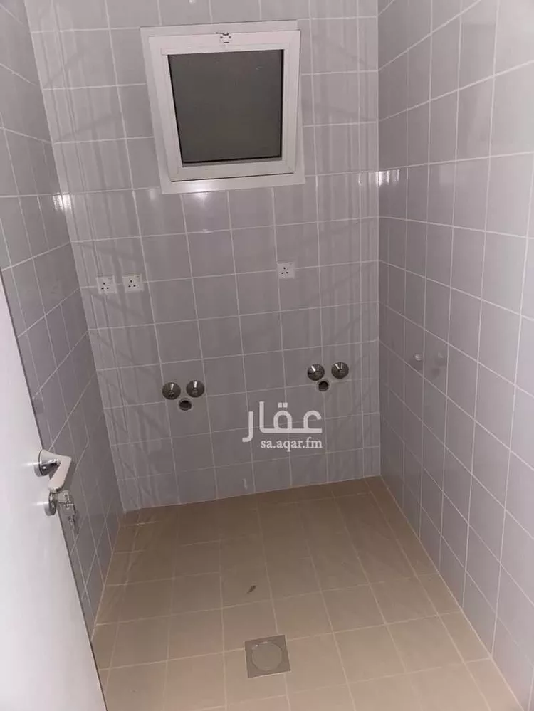 فيلا للبيع في شارع الشيخ عبدالرزاق عفيفي, حي الفاروق, مدينة الرياض, منطقة الرياض 15