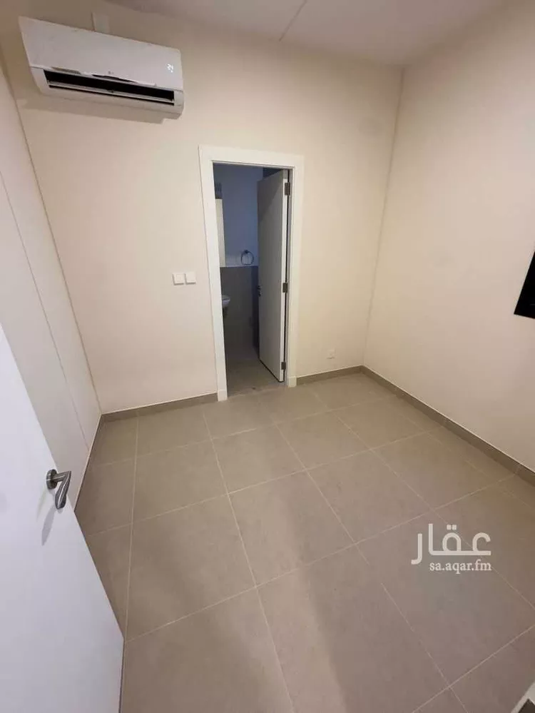 فيلا للإيجار في حي مطار الملك خالد الدولي ، الرياض ، منطقة الرياض 21