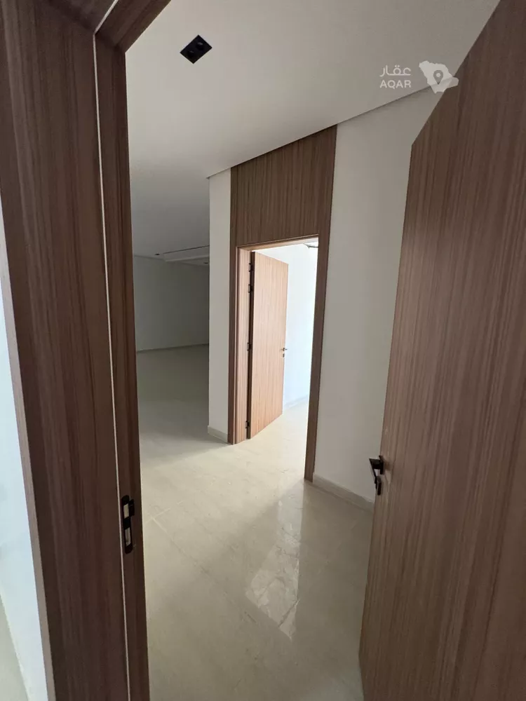 Floor for Sale in Riyadh Ash Sharq 4
