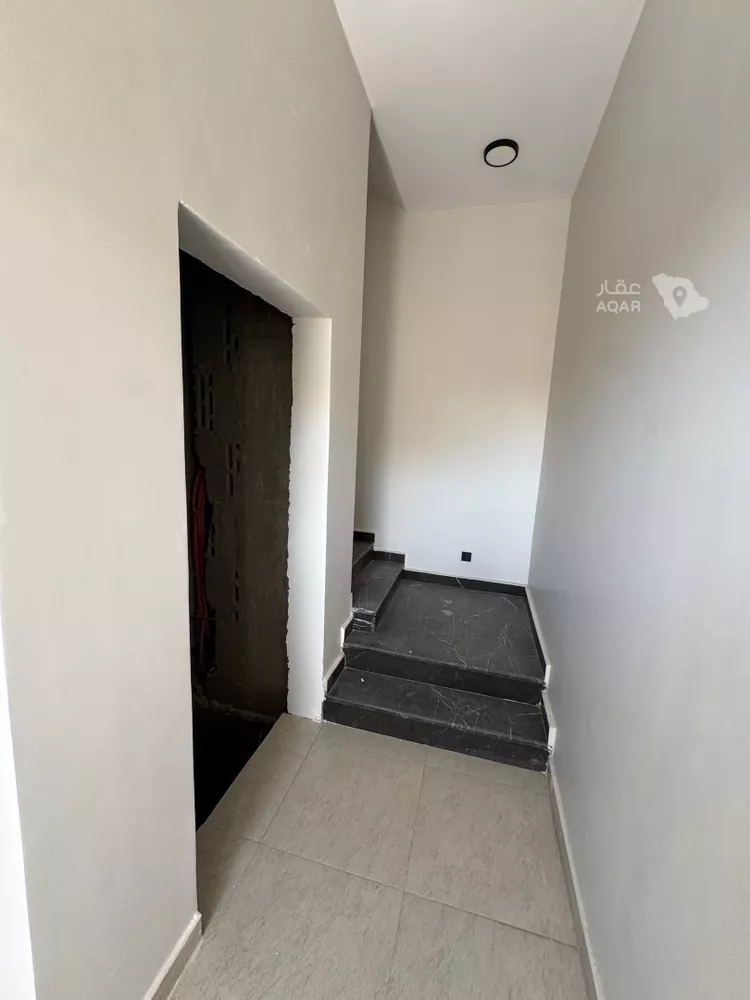 Floor for Sale in Riyadh Ash Sharq 6