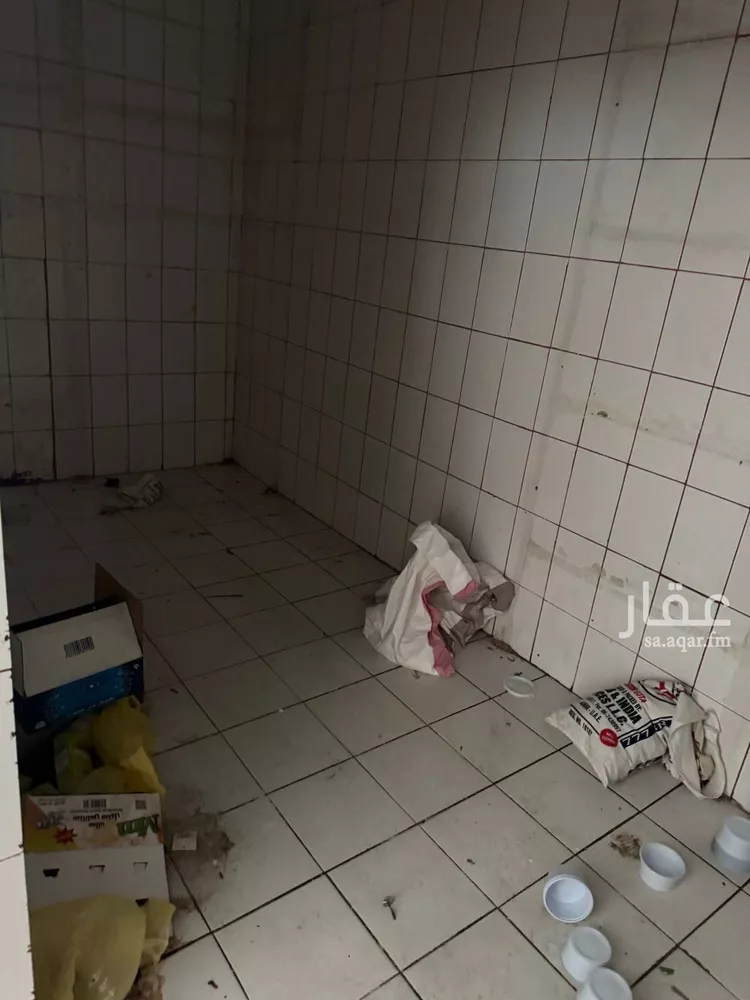 محل للإيجار في شارع تبوك, حي الإزدهار, مدينة الرياض, منطقة الرياض صورة 5