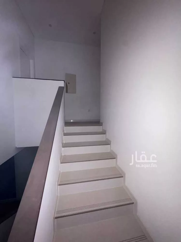 فيلا للبيع في شارع الشيخ عبدالرزاق عفيفي, حي الفاروق, مدينة الرياض, منطقة الرياض 10