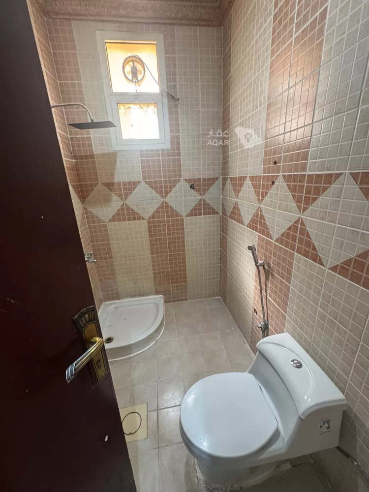 دور للإيجار في شارع عين العزيزية, حي المونسية, مدينة الرياض, منطقة الرياض 18