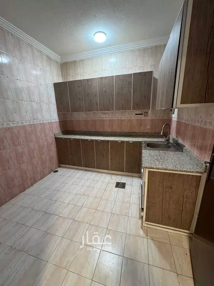شقة للإيجار في شارع البجادية, حي غرناطة, مدينة الرياض, منطقة الرياض 13