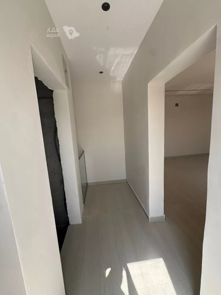 Floor for Sale in Riyadh Ash Sharq 16