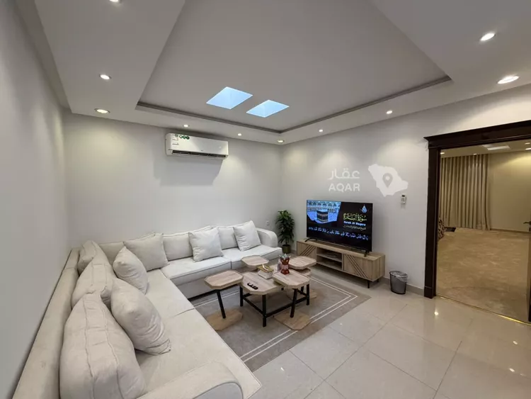 Villa for Rent in Riyadh Al Malqa 18