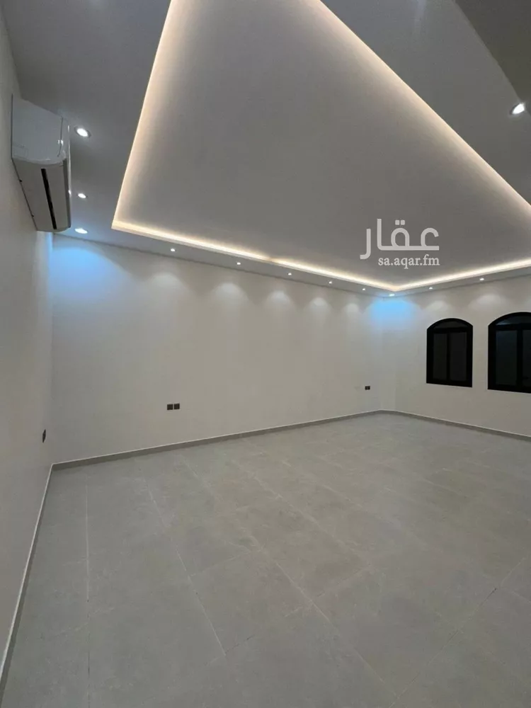 فيلا للإيجار في شارع أحمد بن عجلان, حي القيروان, مدينة الرياض, منطقة الرياض صورة 3