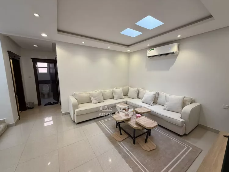 Villa for Rent in Riyadh Al Malqa 12