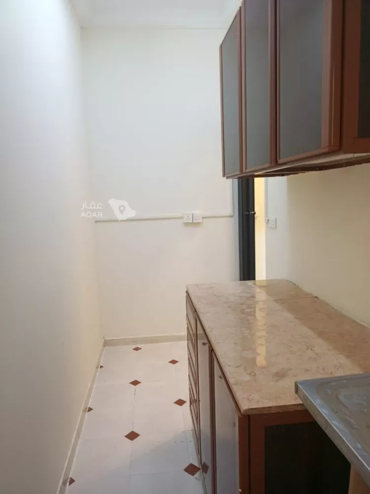 Apartment for Rent in Jeddah As Safaa 14