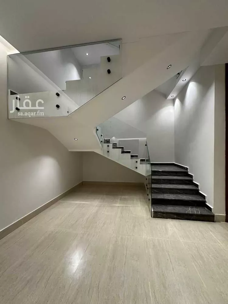 Villa for Sale in Riyadh Tuwaiq 17