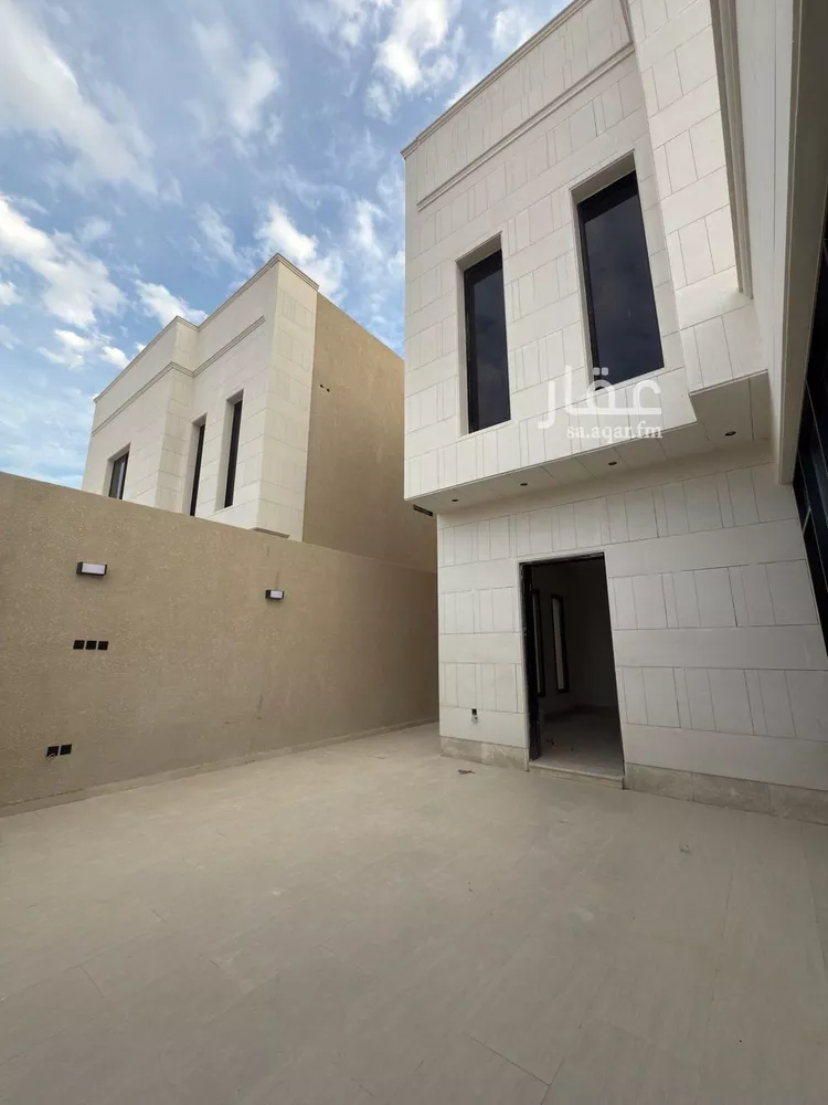 فيلا للبيع في شارع عبدالكريم قاضي خان, حي طويق, مدينة الرياض, منطقة الرياض صورة 3