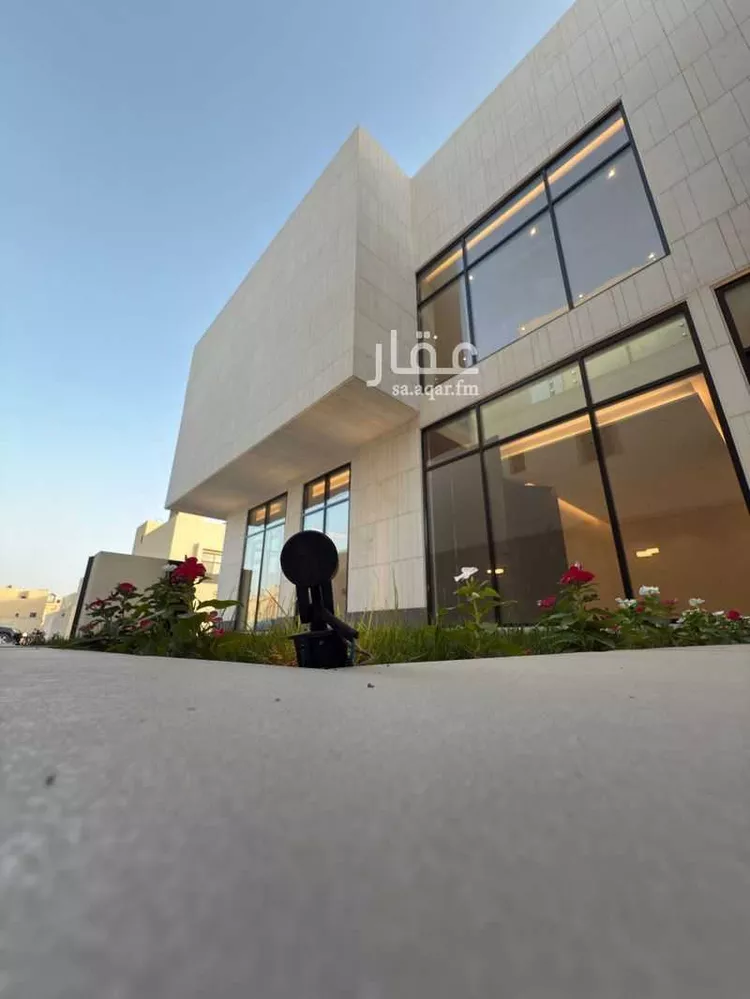 فيلا للبيع في شارع أبي الفتوح الطوسي, حي المهدية, مدينة الرياض, منطقة الرياض صورة 5