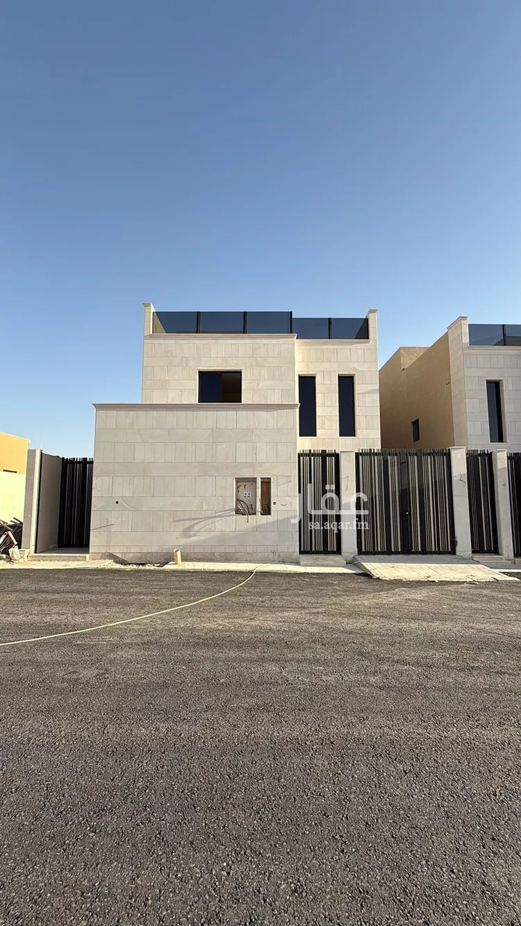 فيلا للبيع في شارع عبدالكريم قاضي خان, حي طويق, مدينة الرياض, منطقة الرياض صورة 2