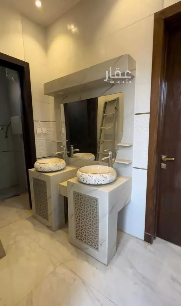 فيلا للإيجار في شارع عبدالوهاب نشار, حي العوالي, مدينة الرياض, منطقة الرياض صورة 3