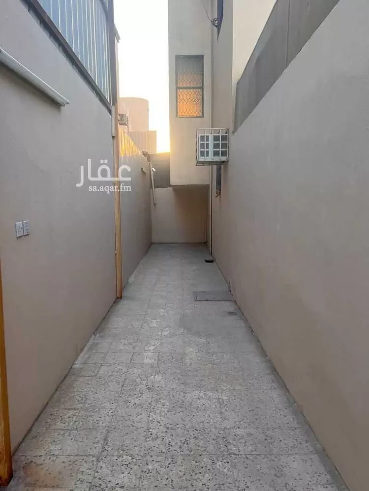 دور للإيجار في شارع القاضي الإشبيلي, حي الدار البيضاء, مدينة الرياض, منطقة الرياض صورة 4