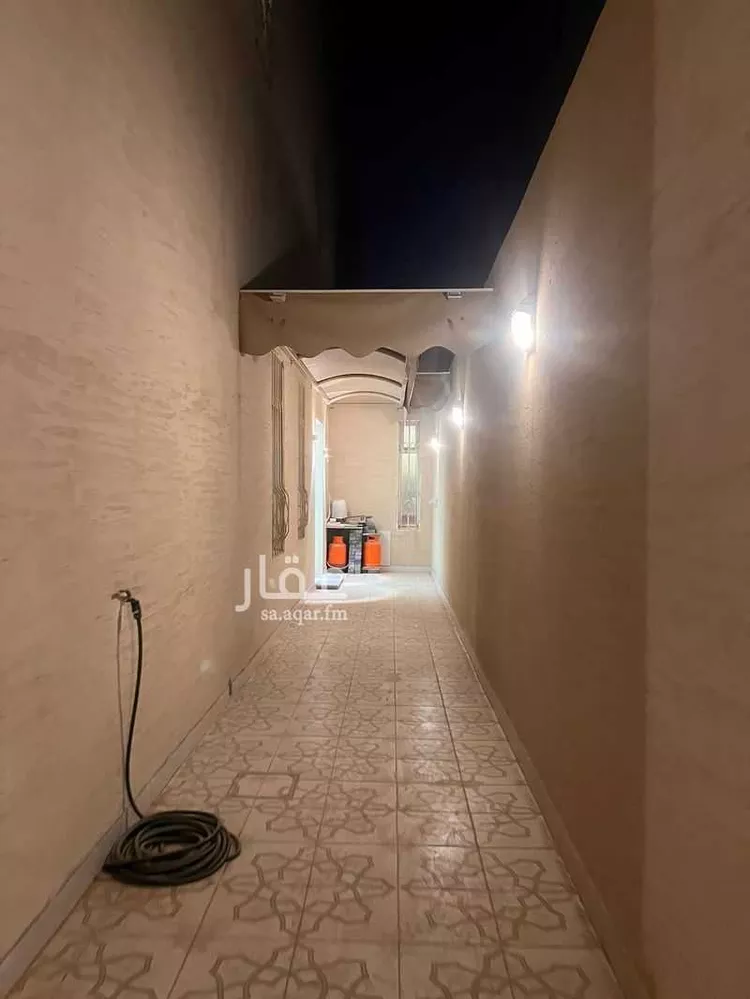 فيلا للبيع في شارع الأسنة, حي الدار البيضاء, مدينة الرياض, منطقة الرياض 13