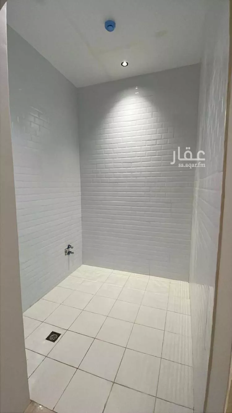 شقة للإيجار في شارع عبدالله بن جعفر, حي عكاظ, مدينة الرياض, منطقة الرياض صورة 4