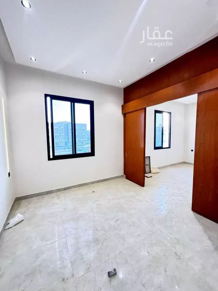 دور للبيع في شارع عثمان بن صدقة, حي طويق, مدينة الرياض, منطقة الرياض صورة 3