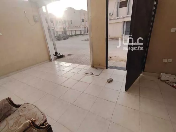 فيلا للبيع في شارع الربيدي, حي العريجاء الغربي, مدينة الرياض, منطقة الرياض صورة 2