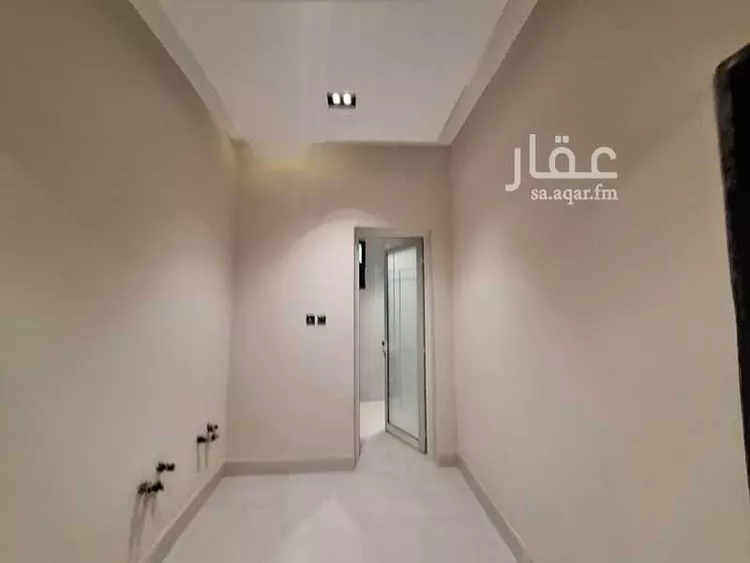 فيلا للبيع في شارع نور الدين أرسلان, حي المهدية, مدينة الرياض, منطقة الرياض صورة 5