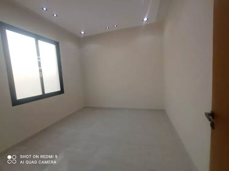 شقة للبيع في شارع عبدالكريم بن يحيى, حي السويدي الغربي, مدينة الرياض, منطقة الرياض صورة 3