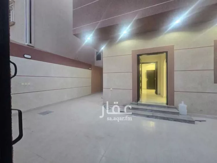 فيلا للبيع في شارع رقم 124, حي ظهرة لبن, مدينة الرياض, منطقة الرياض صورة 2